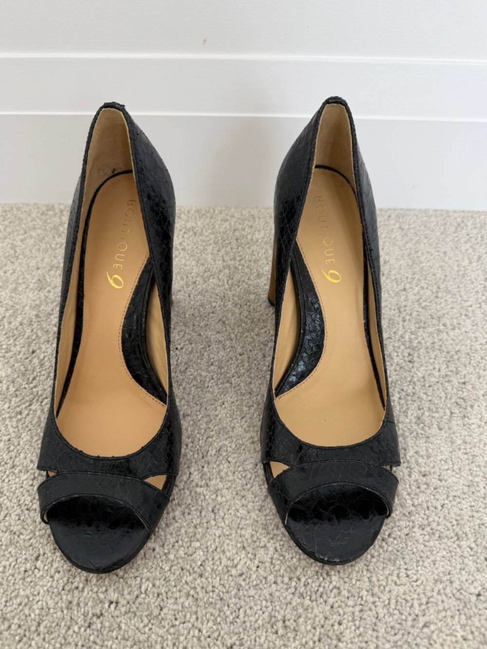 Vintage All Leather Boutique 9 Peep Toe Pumps With Wooden Heel